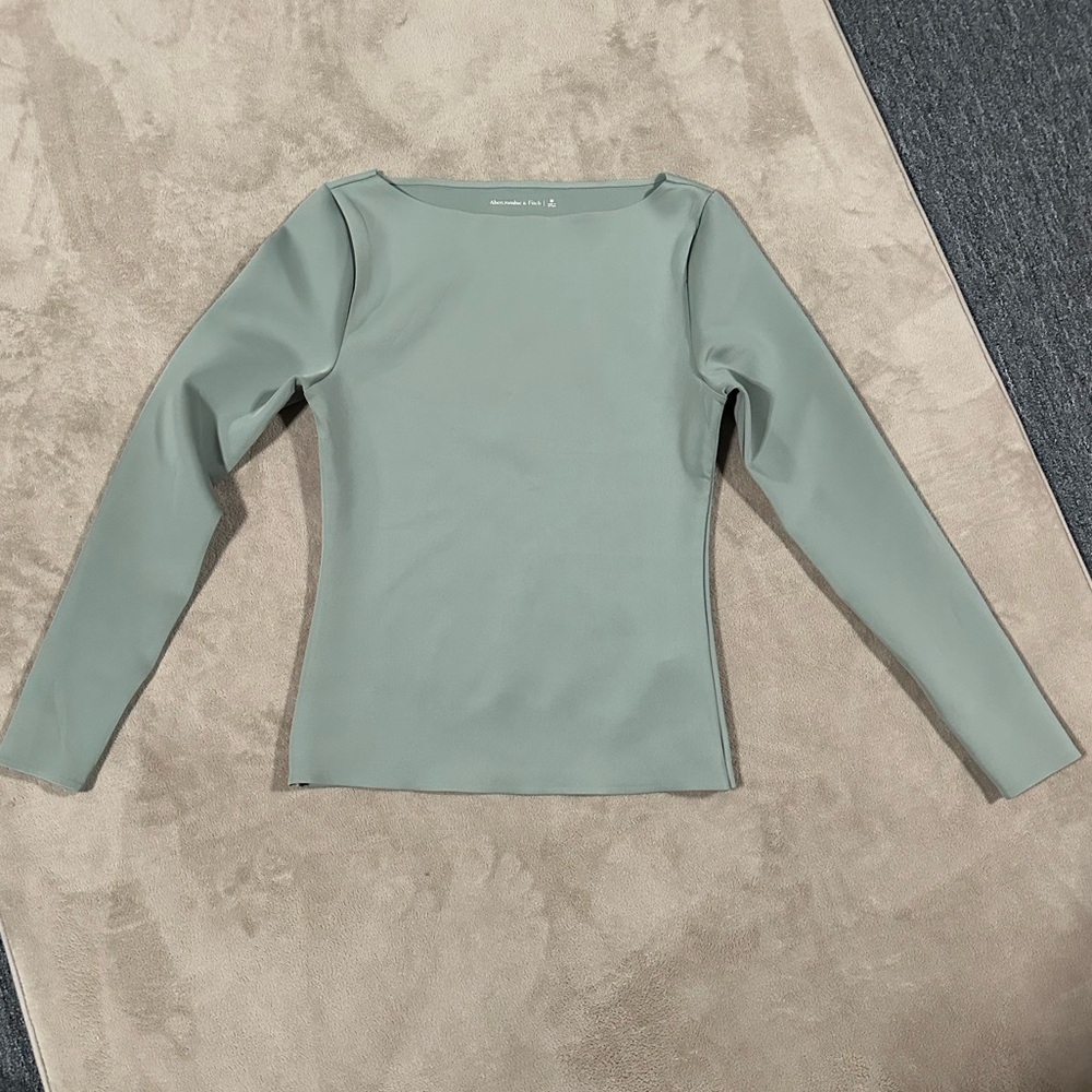 Abercrombie & Fitch Sage Long Sleeve Top